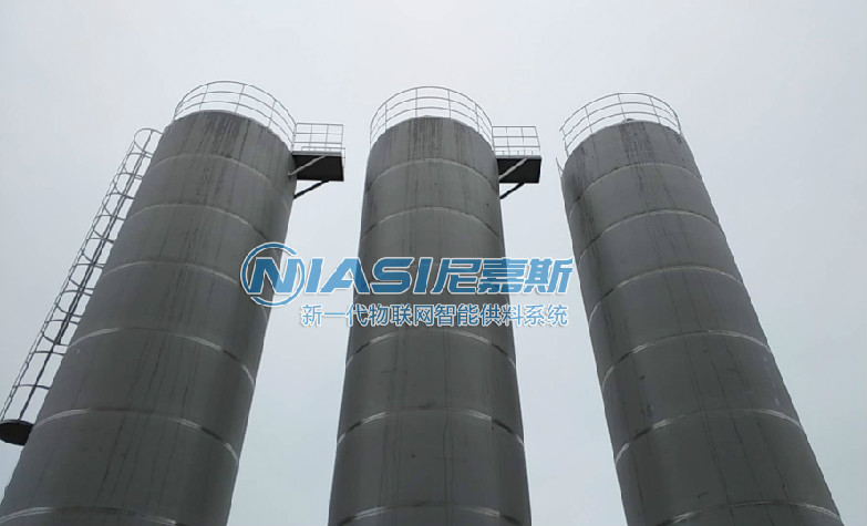 粉体输送系统大型不锈钢储罐施工完成